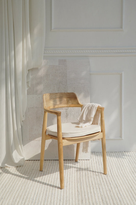 Bali Furniture – Kennedy Armchair With White Cushion – The Kennedy Armchair With White Cushion 