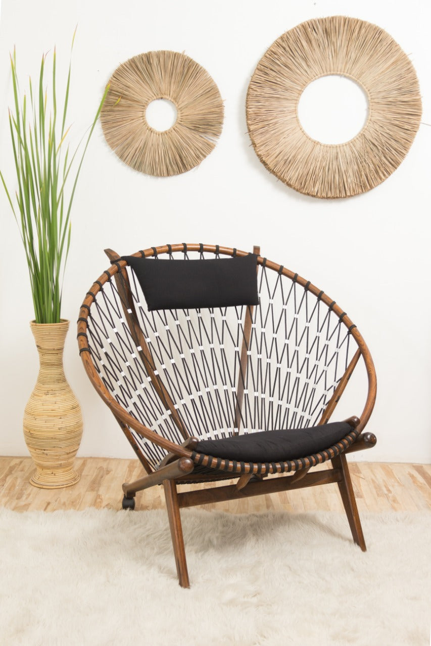 Teak lazy chair Sveidbag – boho furniture, handwoven and handmade in Bali