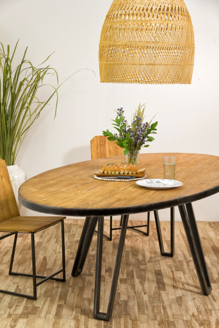 Country table by BaliSouk – boho furniture made in Bali