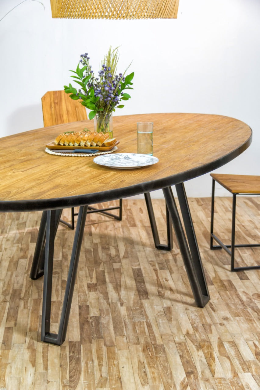 Teak table – Country, natural natural materials in boho style