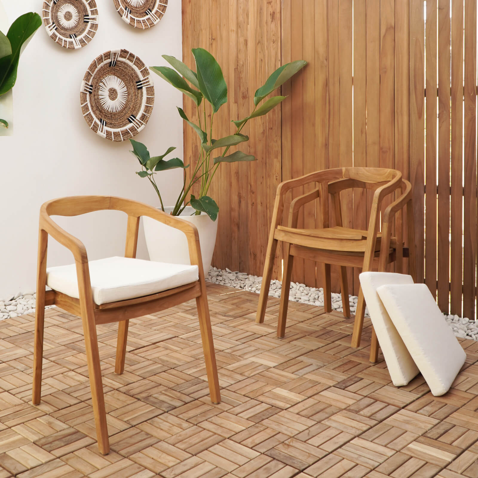 Set of 2 Funny Mini Chair With White Cushion | Worldwide Shipping ...