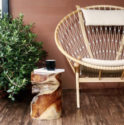 Sveidbag lazy chair in natural materials – handmade boho furniture from Bali