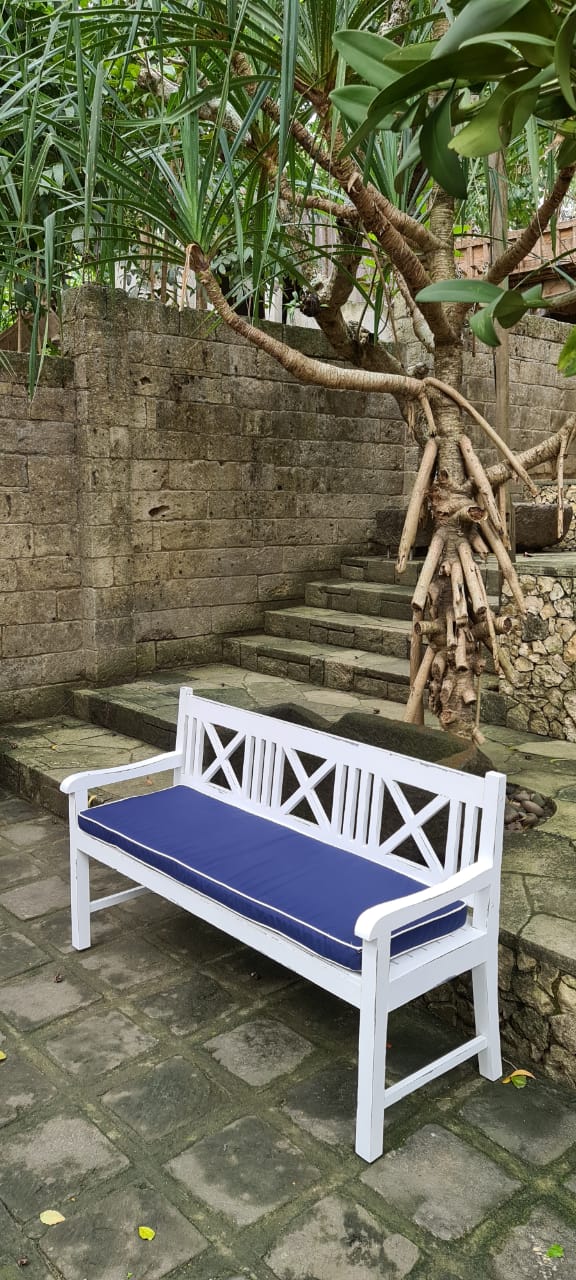 Criscross bench by BaliSouk – boho furniture made in Bali