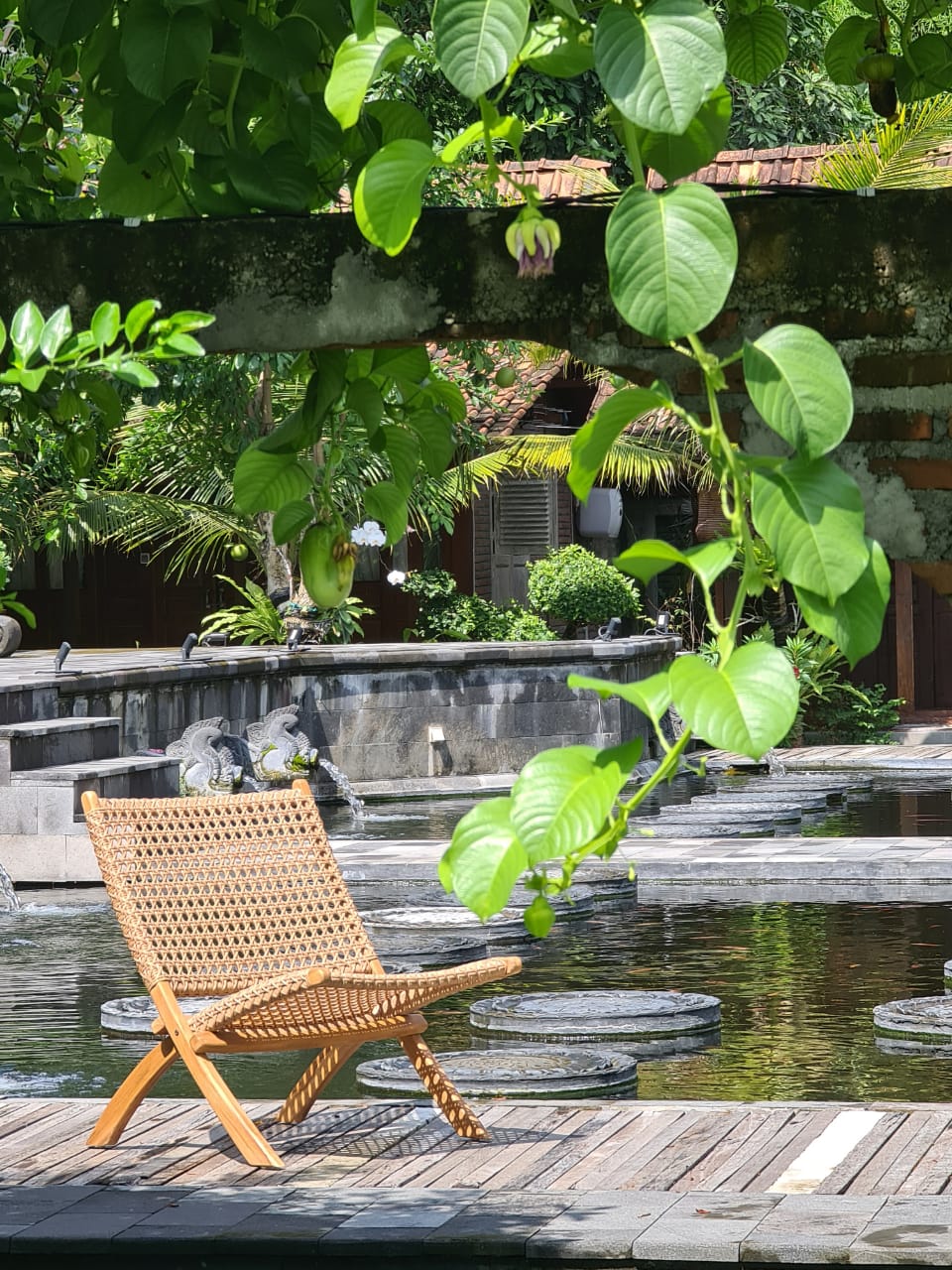 Handcrafted teak folding chair – Denise, boho furniture from BaliSouk