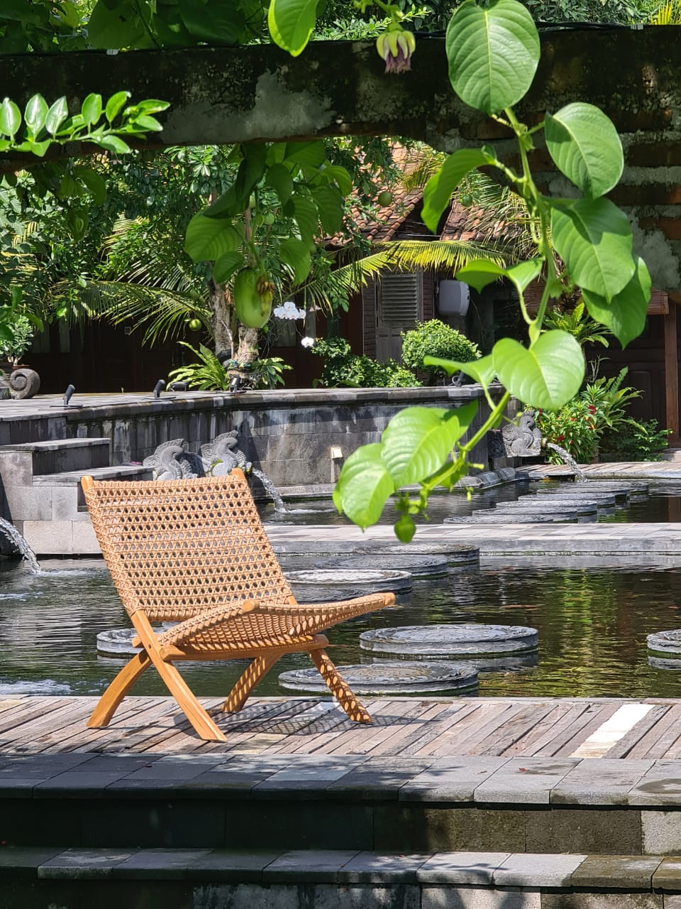 Denise – natural materials folding chair, boho furniture from Bali