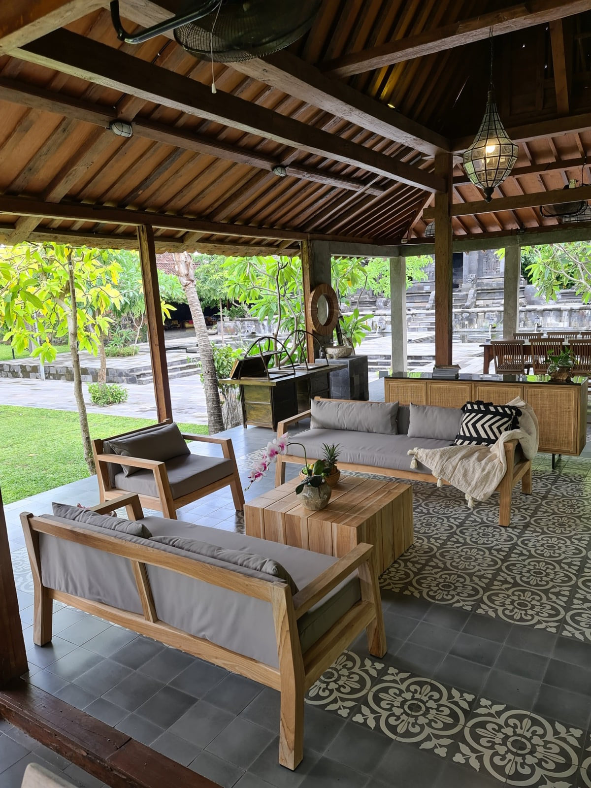 Teak sofa Vary – boho furniture handcrafted in Bali by BaliSouk