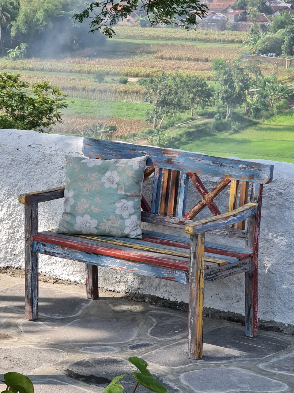 Mahogany bench Criscross – handmade in Bali, boho style