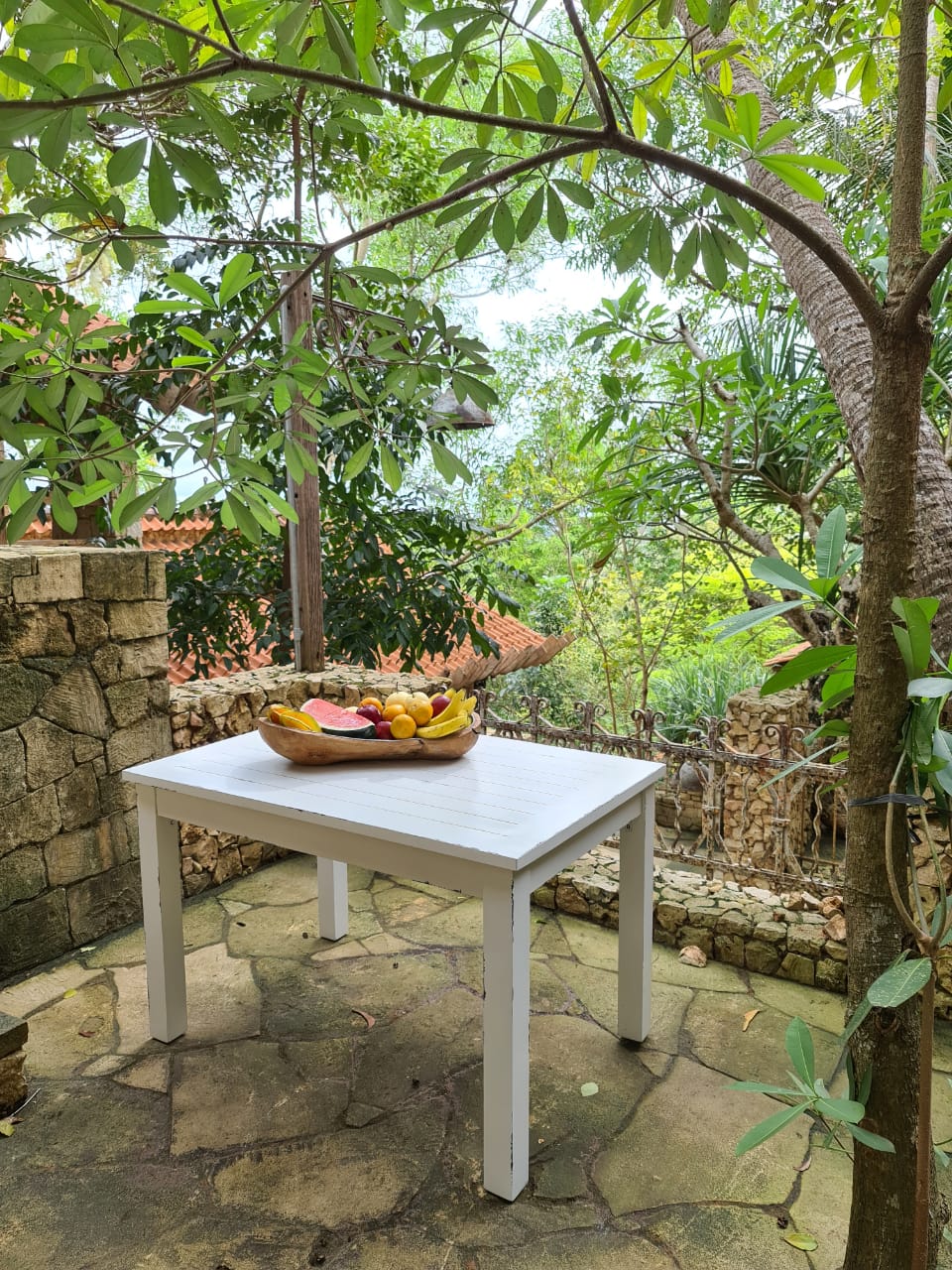 Solo decorative piece in natural materials – handmade boho decor from Bali