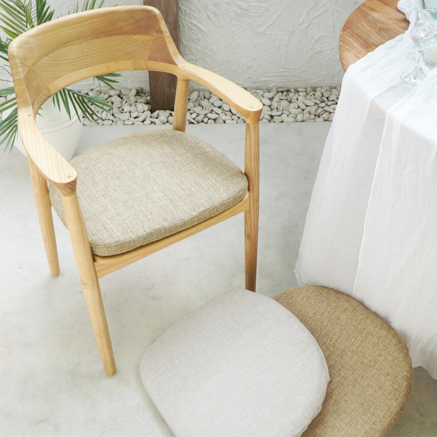 Bali Furniture – Kennedy Dining Chair With Seat Cushion