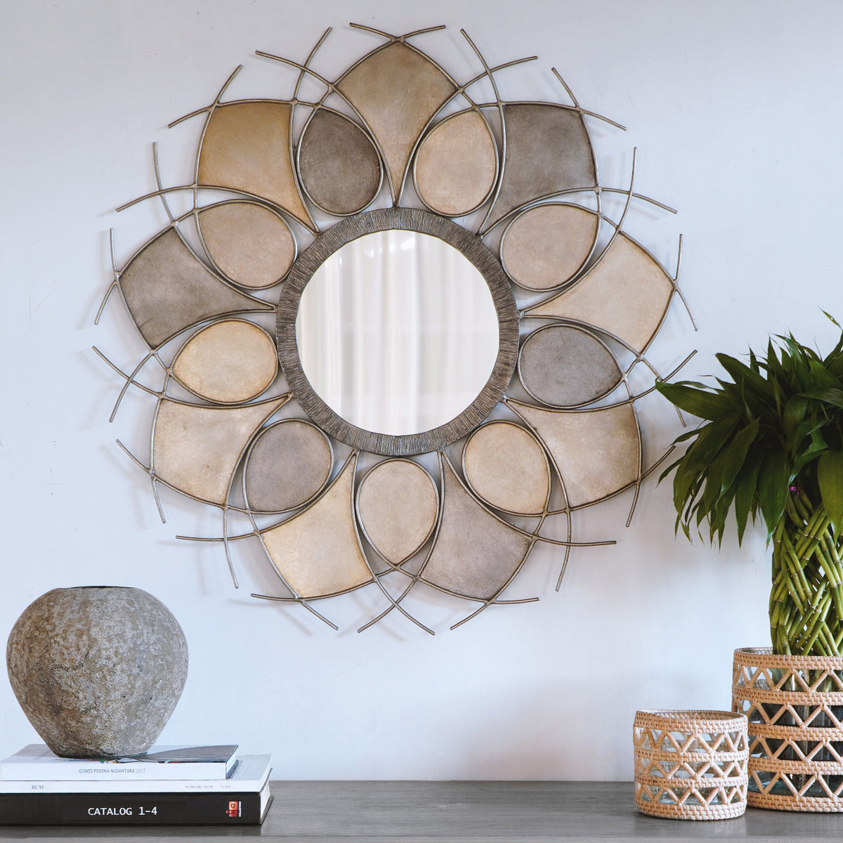 Iron mirror Lanca – boho decor, handwoven and handmade in Bali