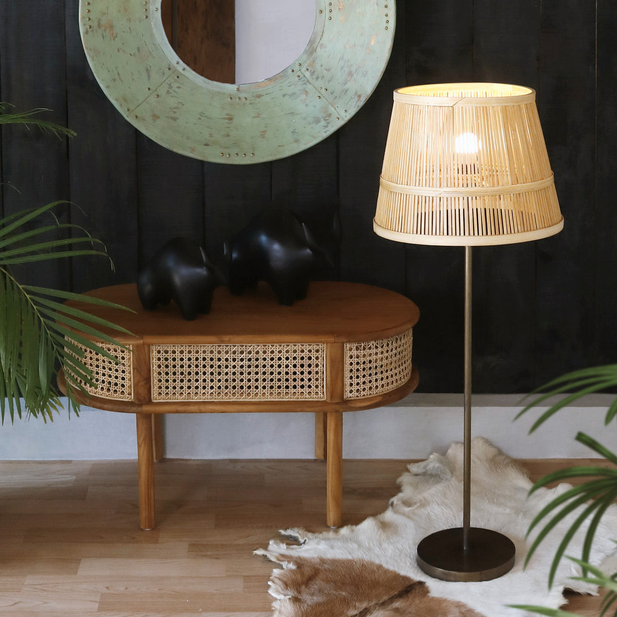 Teak coffee table Hoffman – boho furniture handcrafted in Bali by BaliSouk
