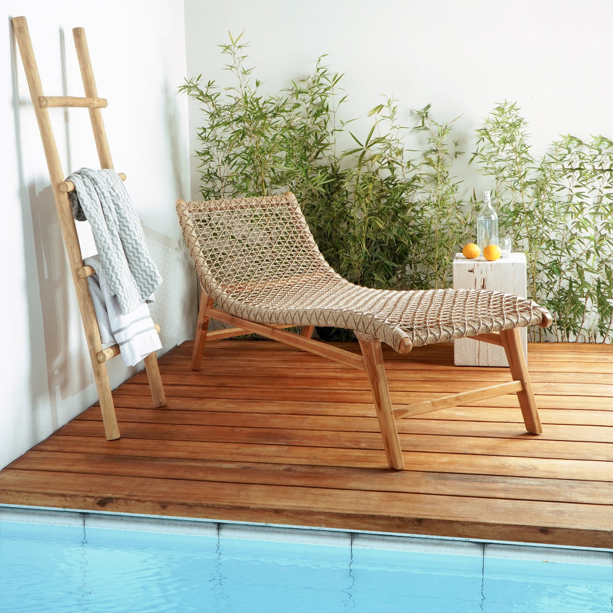 Teak sun lounger Veronica – boho furniture, handwoven and handmade in Bali