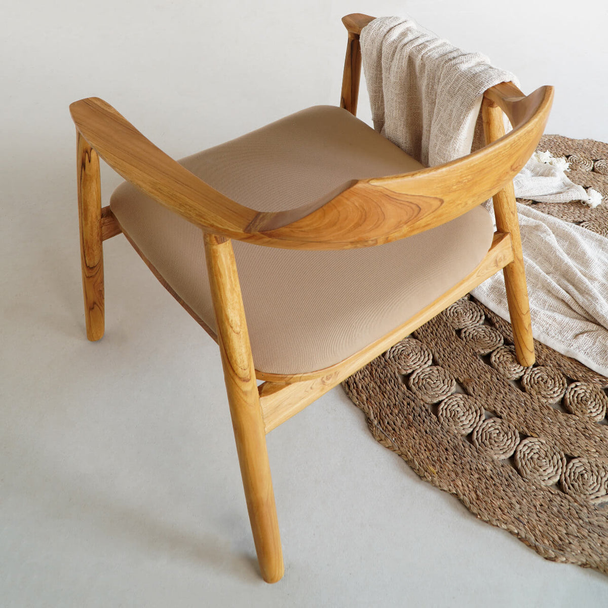 Kennedy Lounge Chair With Beige Fabric – Set of 2