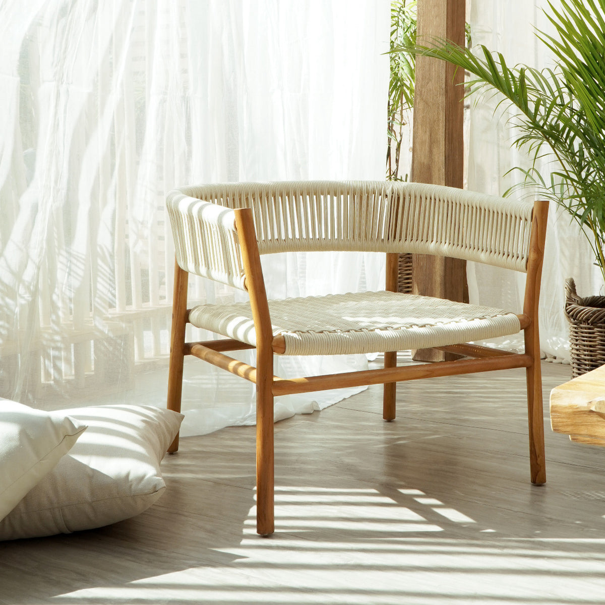 Padova Lounge Chair Without Cushion