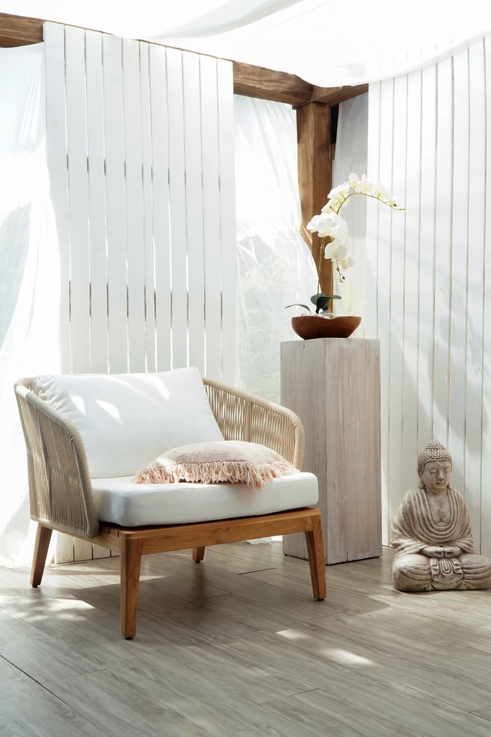 Bali Furniture – Lucia 1 Seater Including Off White Cushion – The Lucia 1 Seater Including Off White C