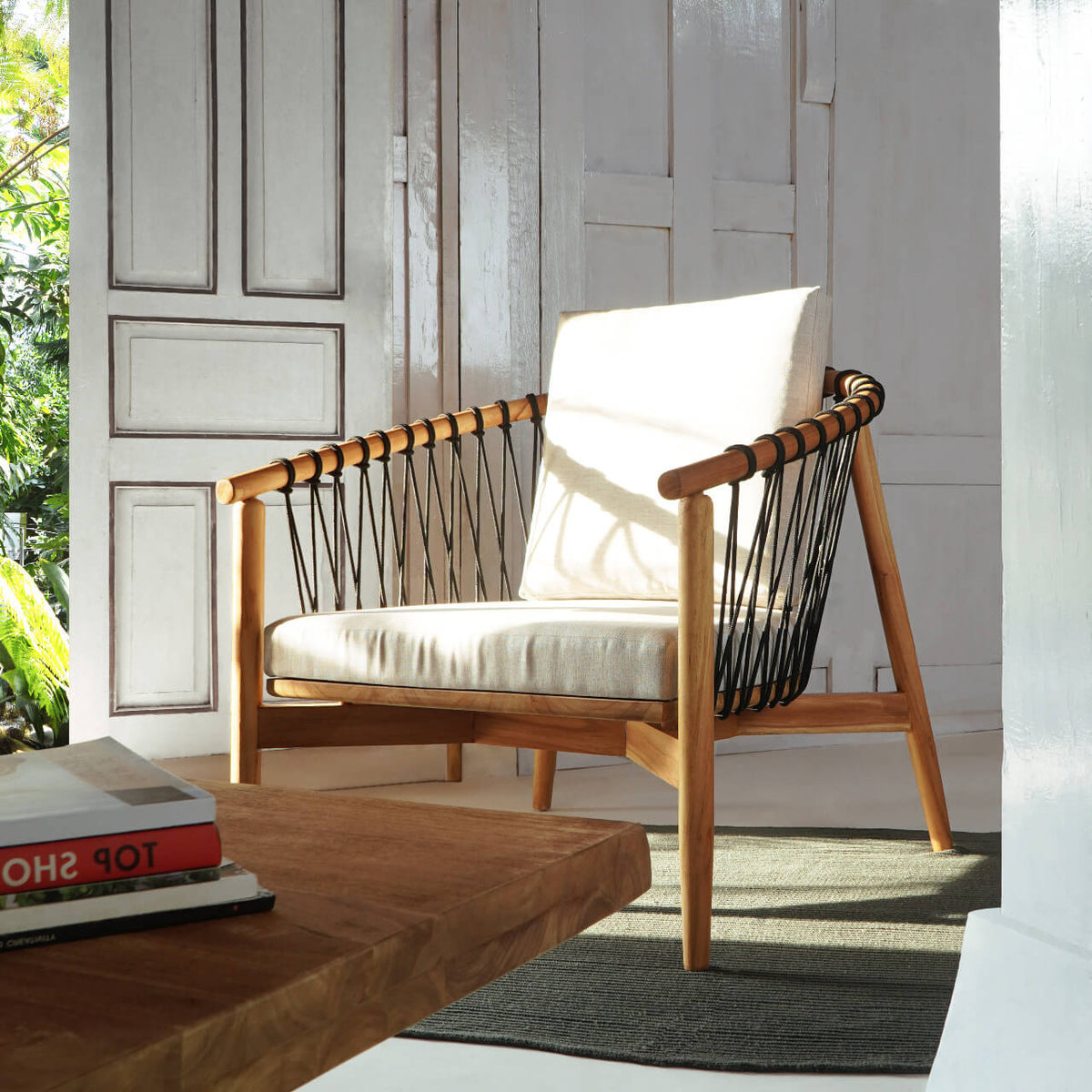 Haribo Lounge Chair With White Cushion Set – Set of 2