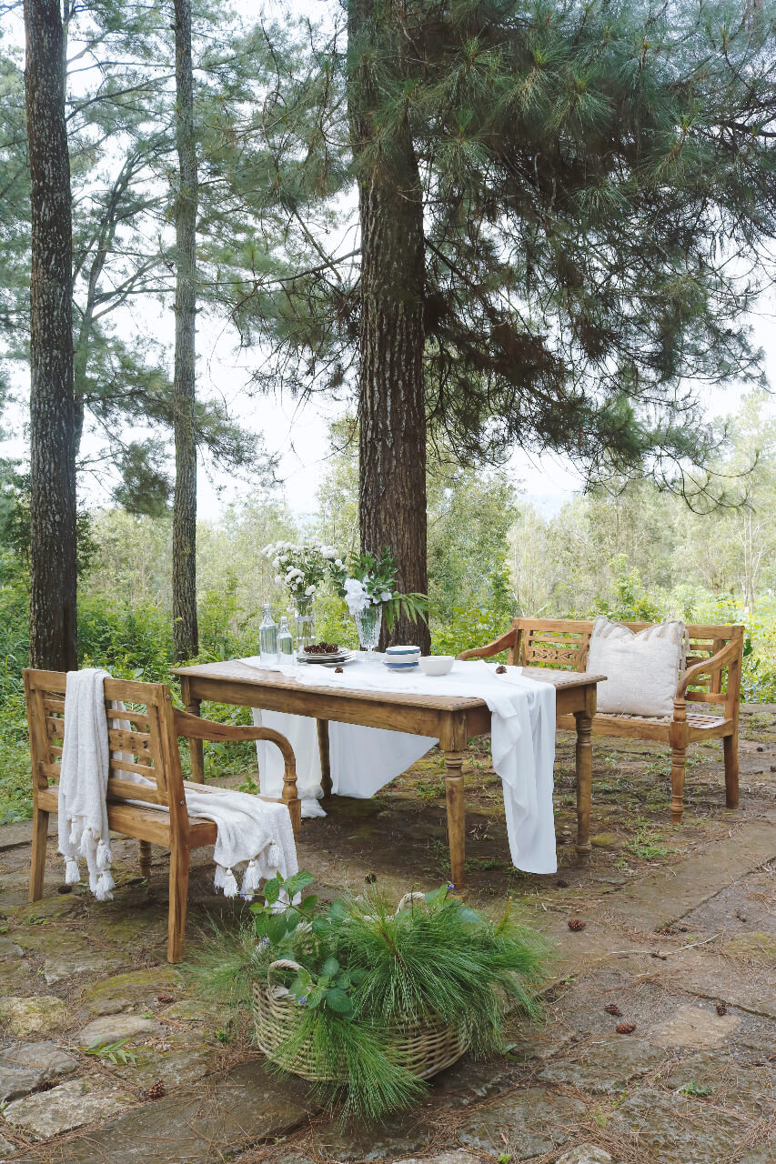 Mahakam Rectangular Dining Table - Kd