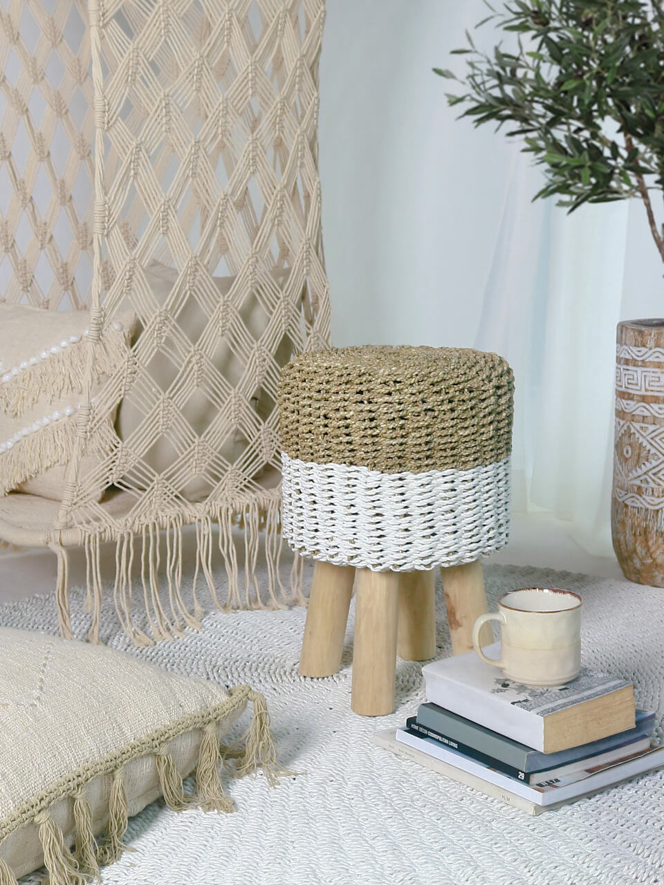 Davos Stool With Four Legs natural & White