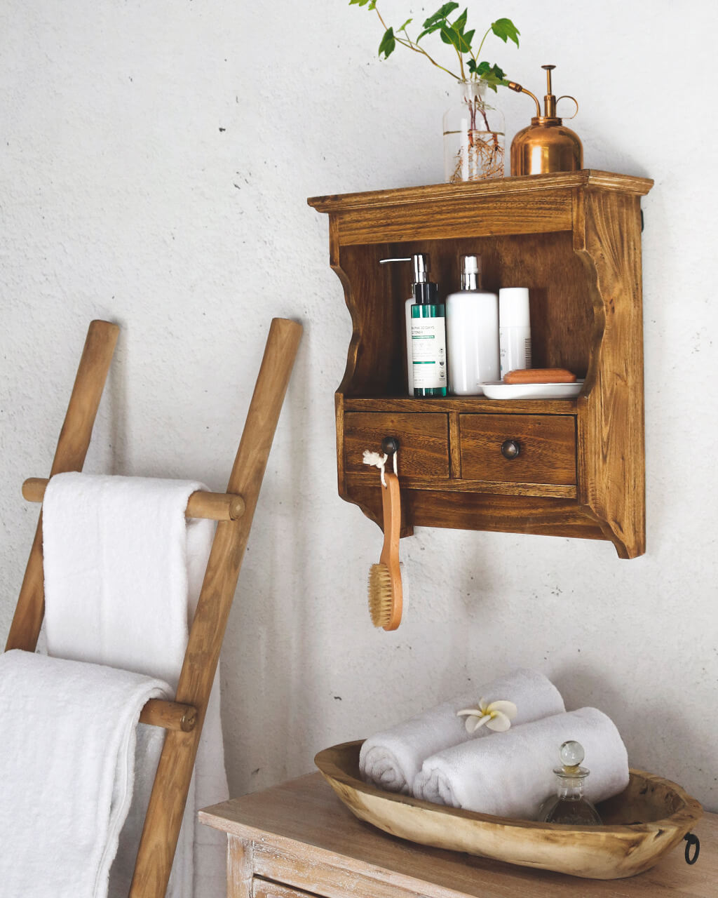 Benoa Hanging Shelves With 2 Drawers