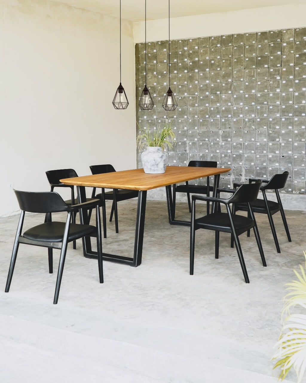 Diamente Semi Oval Table With V Leg