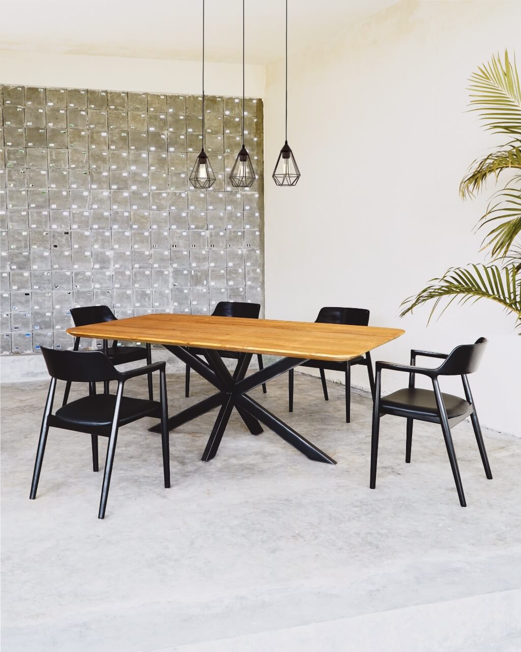 Diamente Semi Oval Table With  Spider Leg