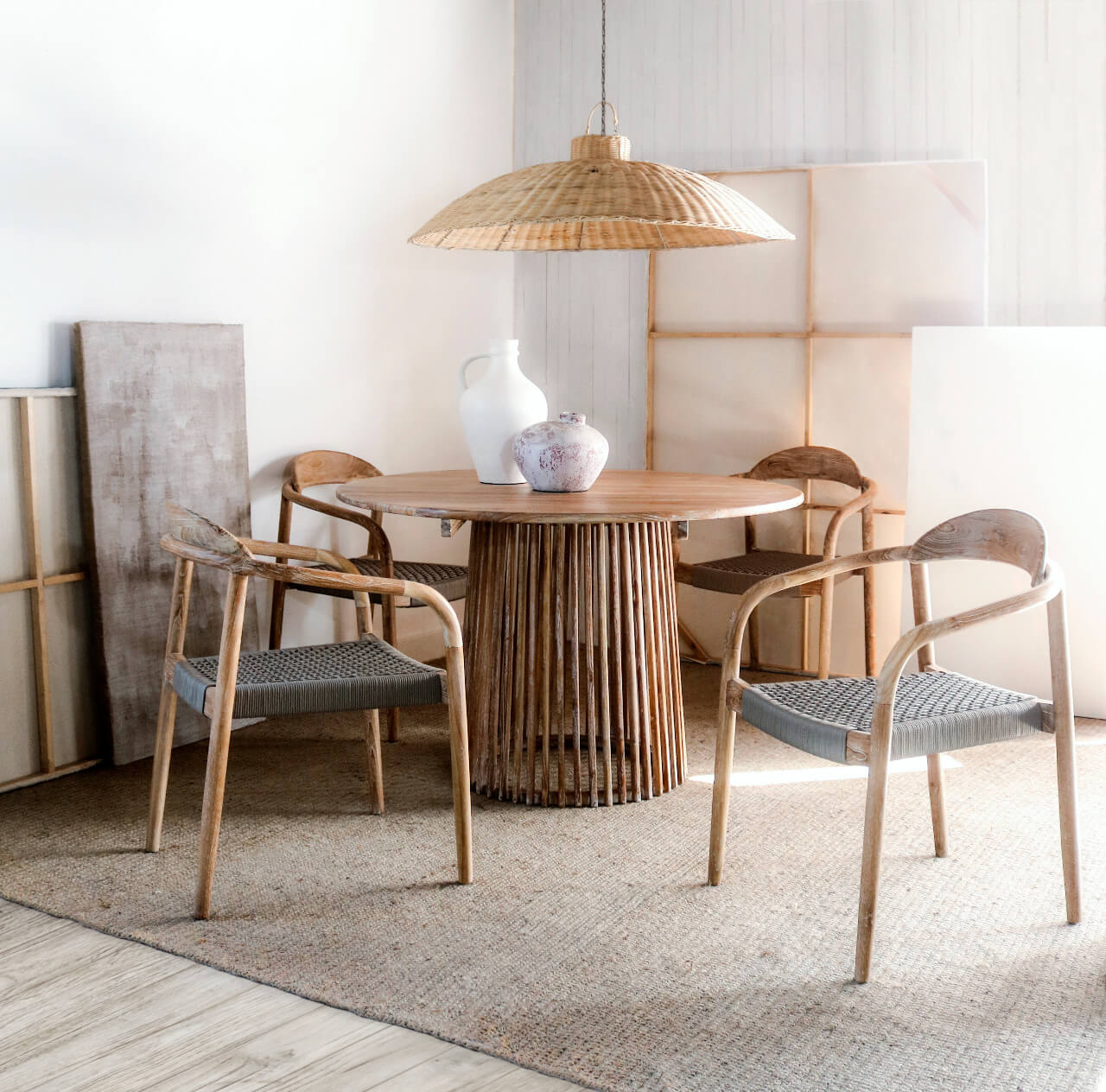 Kentana Round Table