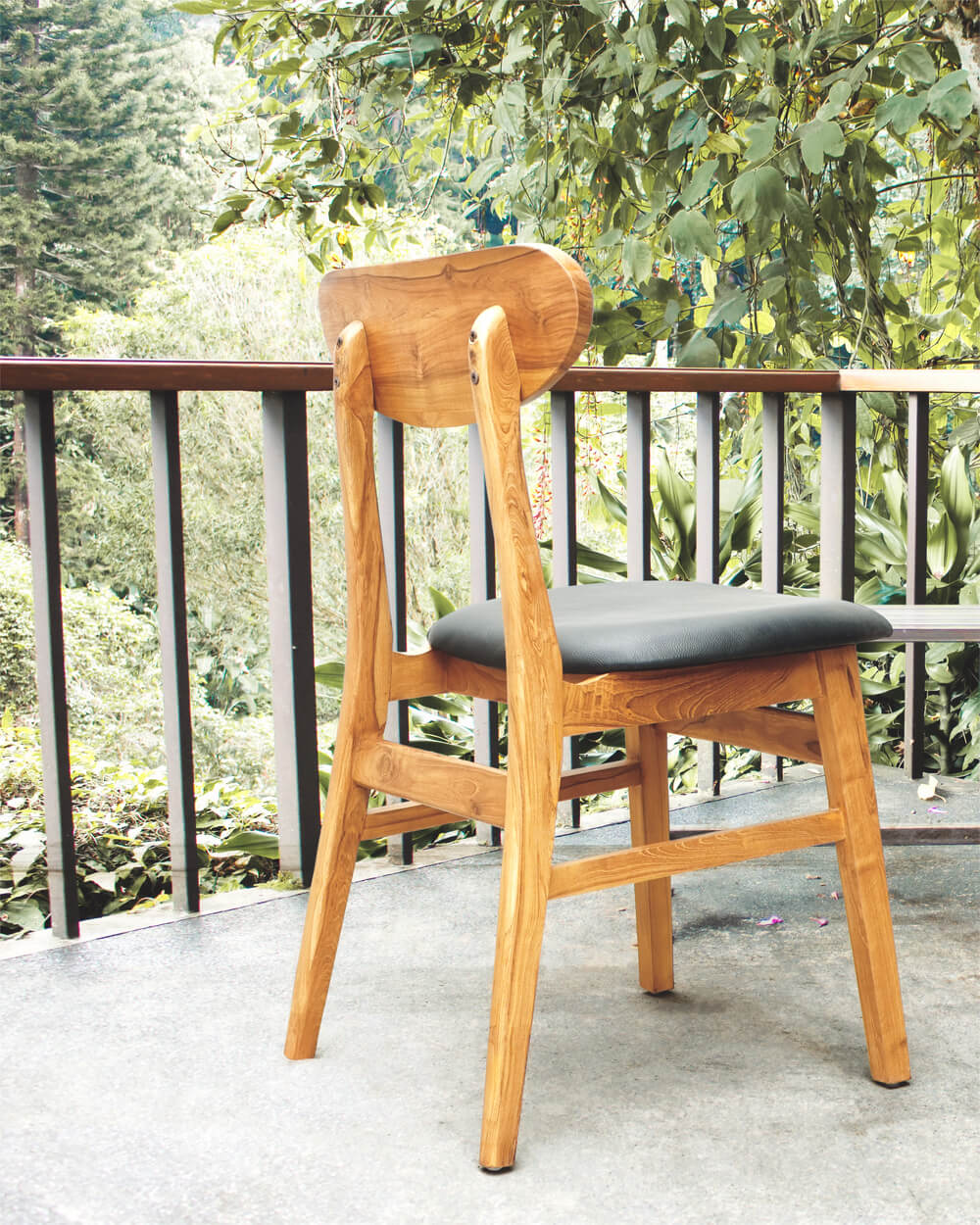 Bali Furniture – Orlando Dining Chair Black – The Orlando Dining Chair Black introduce