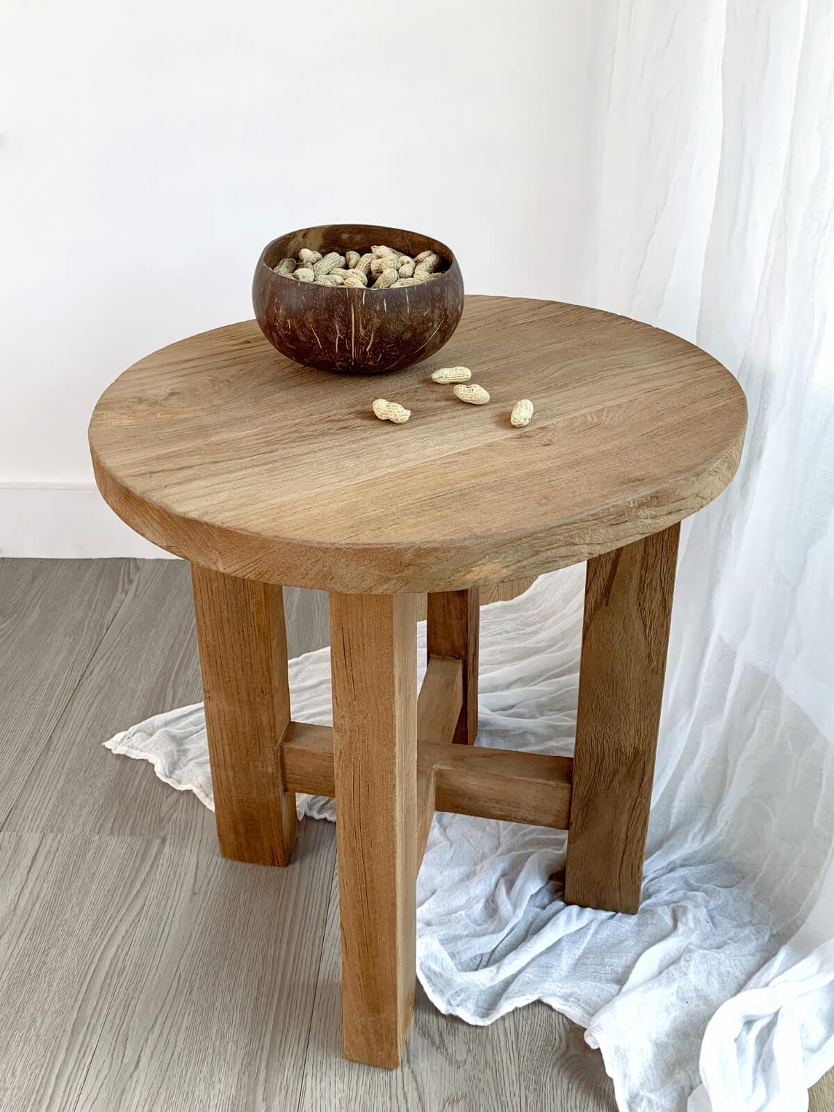 Bali Furniture – Kutai Round Stool – The Kutai Round Stool adds depth and cha