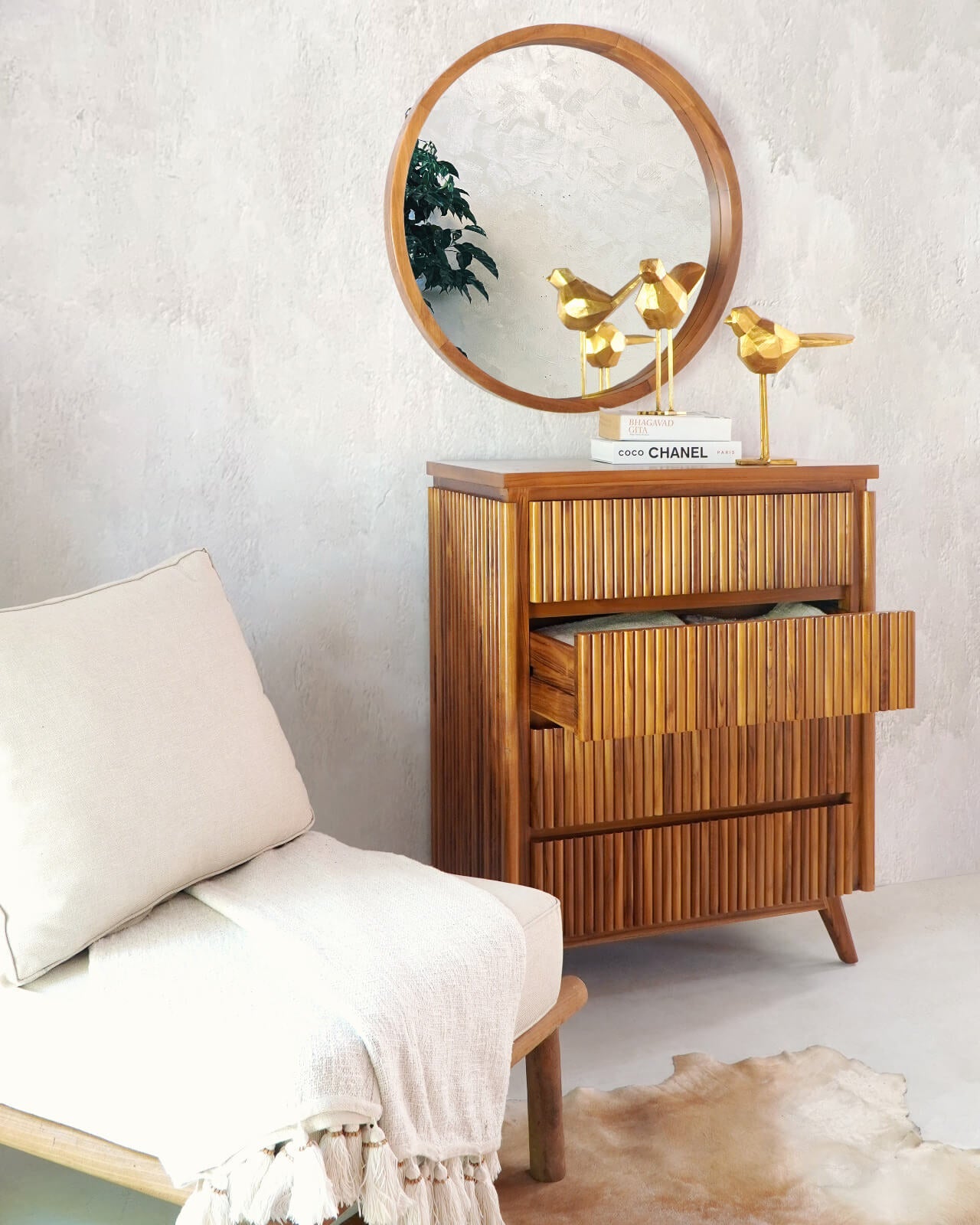 Calla Cabinet 4 Drawers