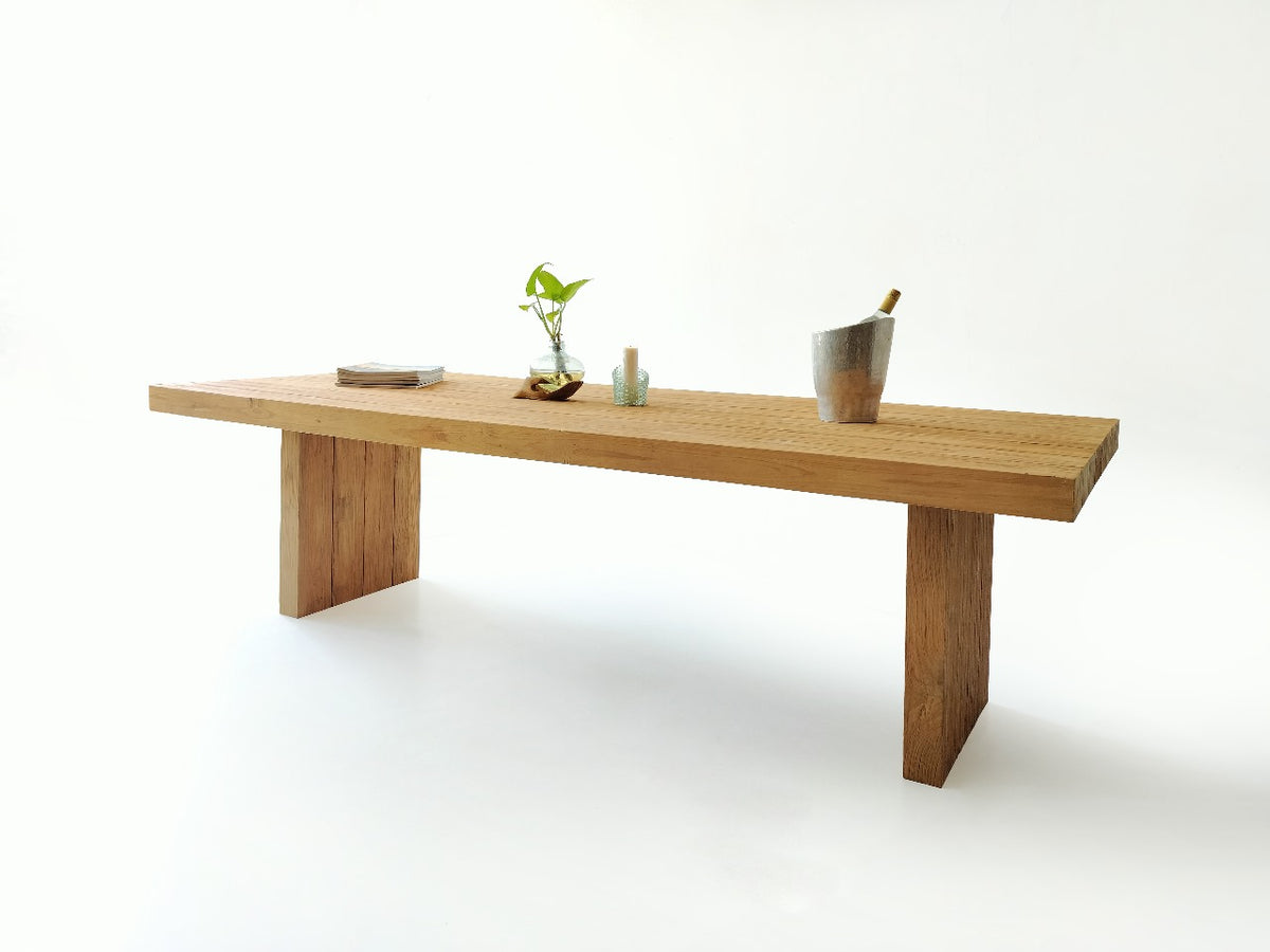 Kintamani Dining Table