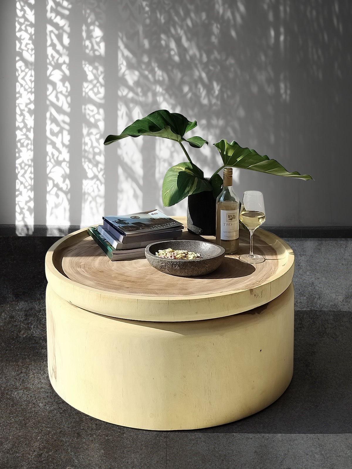 Suar wood coffee table – Marshall – boho furniture handmade in Bali by BaliSouk