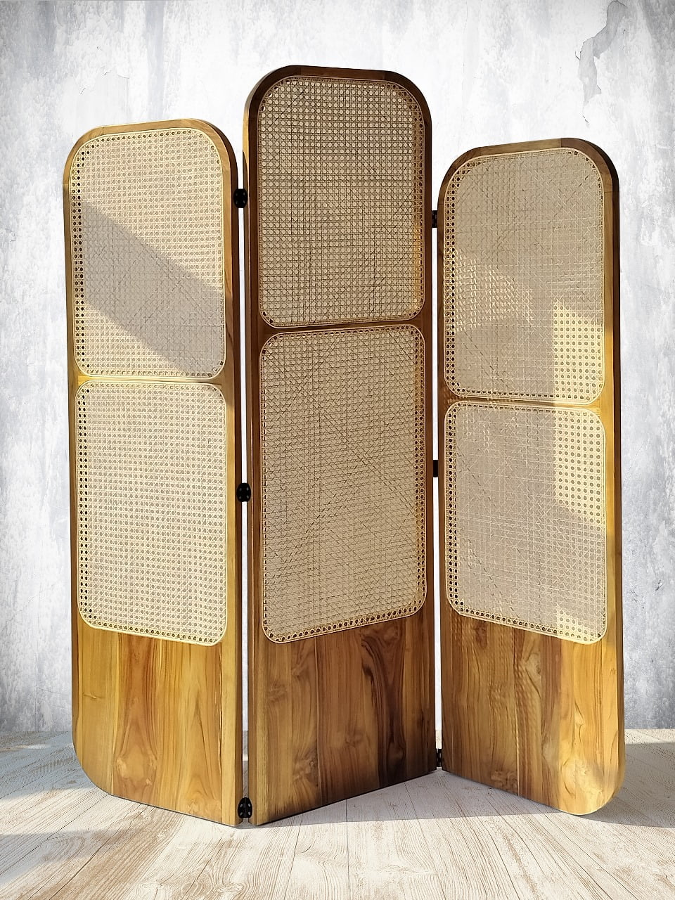 Teak room divider – Adriana – boho decor handmade in Bali by BaliSouk