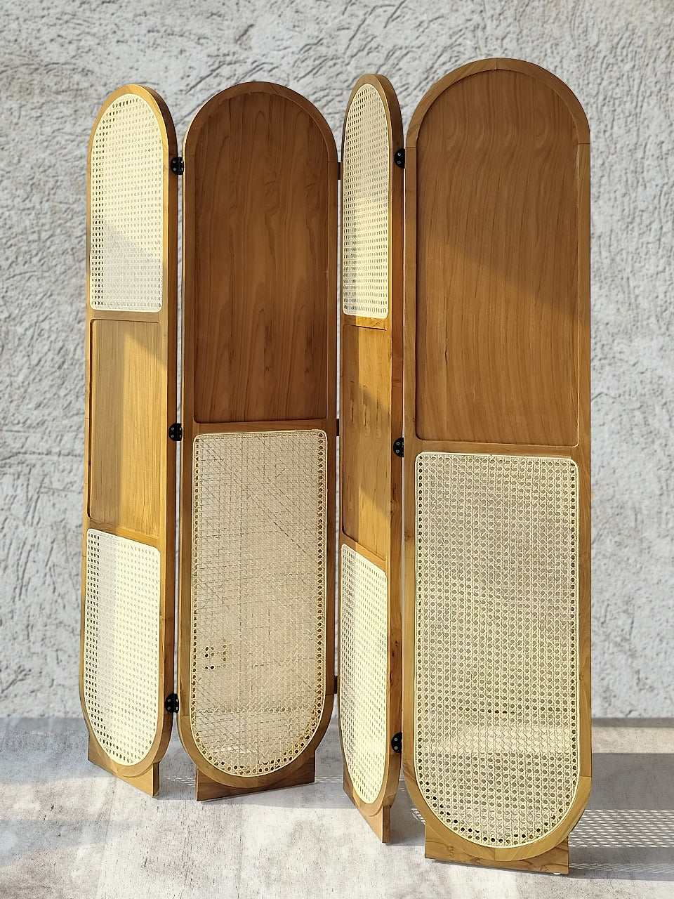 Teak room divider Ariana – boho decor handcrafted in Bali by BaliSouk