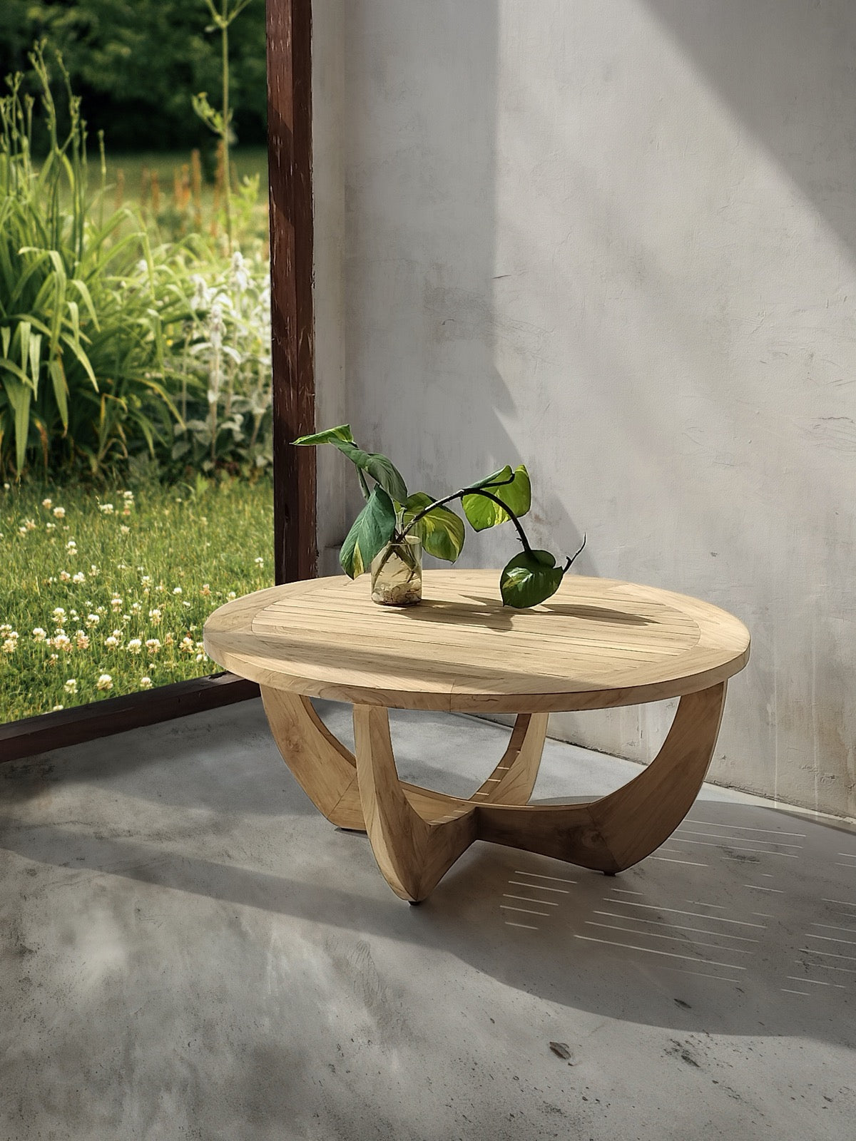 Florina coffee table in natural materials – handmade boho furniture from Bali