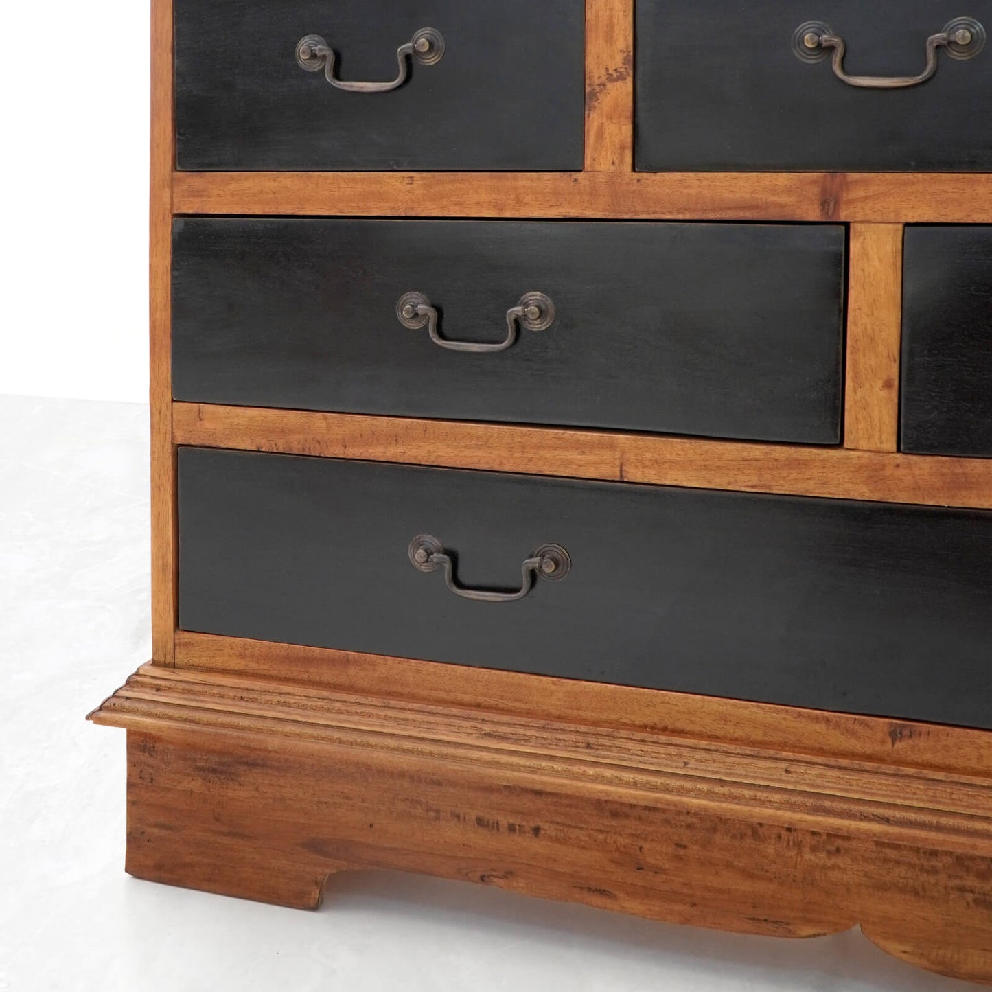 Sainte Drawers