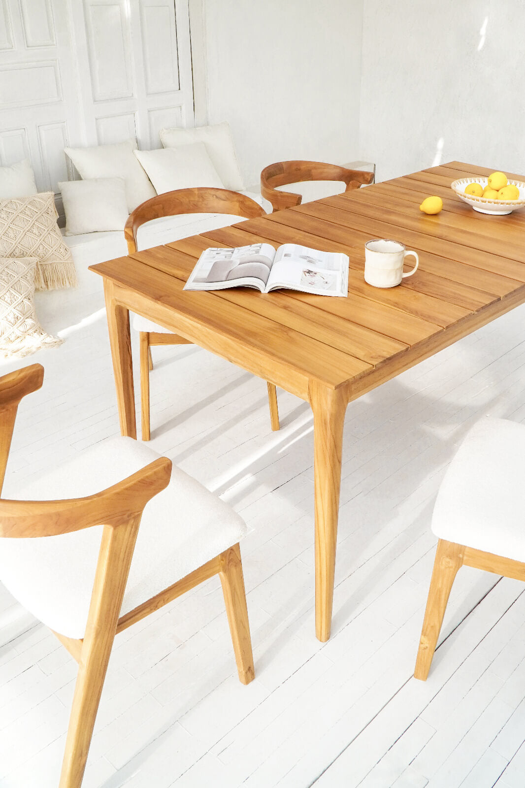 Wina Dining Table