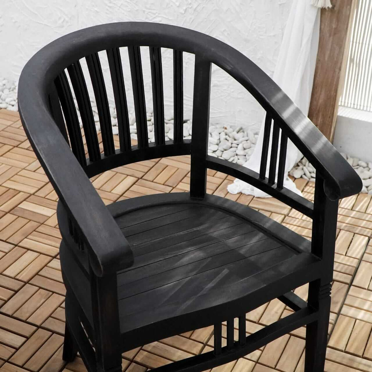 Batavia Chair With White Cushion Seat – Set of 2