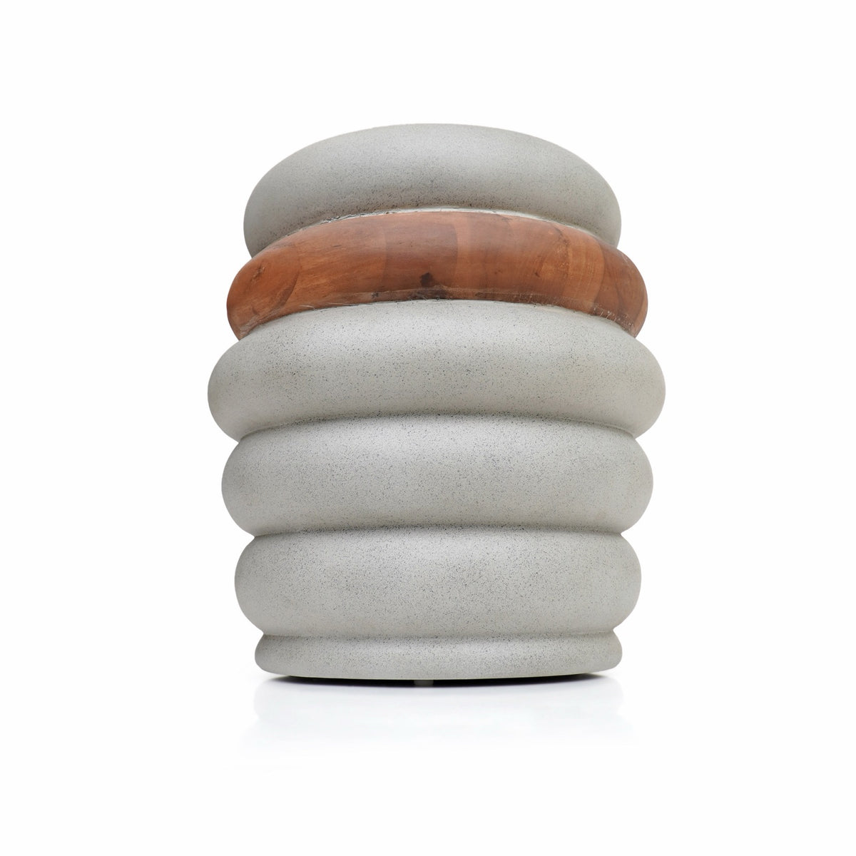 Thomi End side table in natural materials – boho furniture by BaliSouk