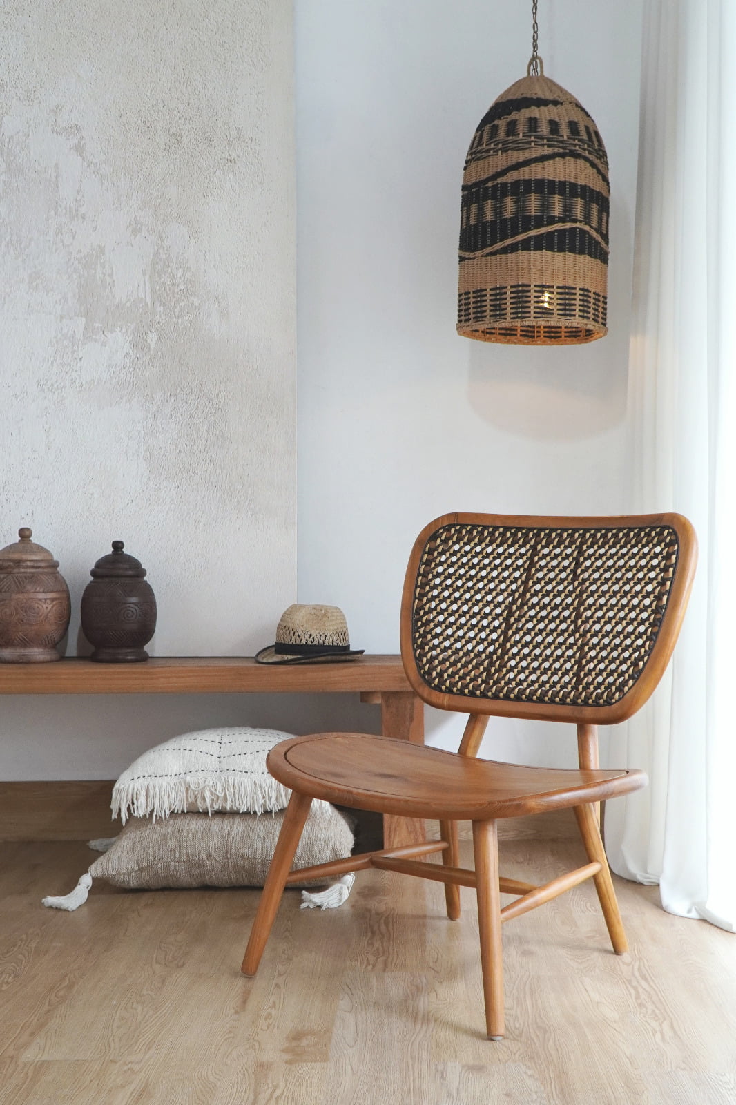The Rhenald lazy chair – natural materials, boho furniture handmade in Bali
