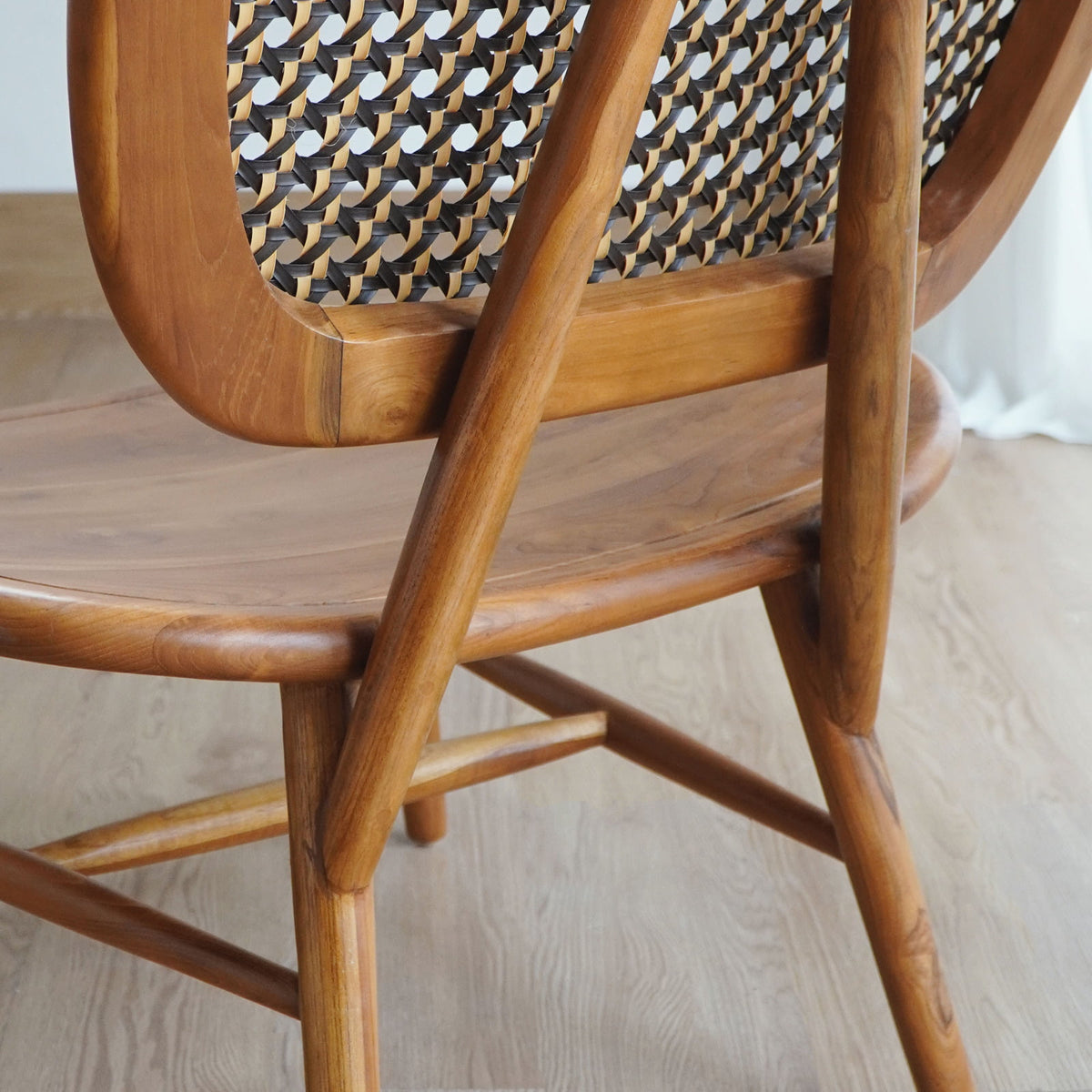 Rhenald lazy chair in natural materials – boho furniture by BaliSouk