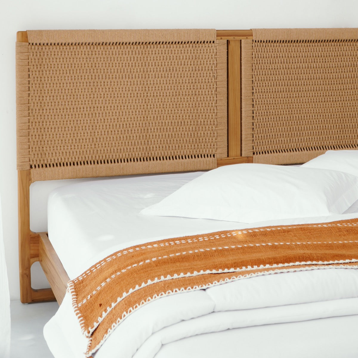 Scotland Bed With Headboard