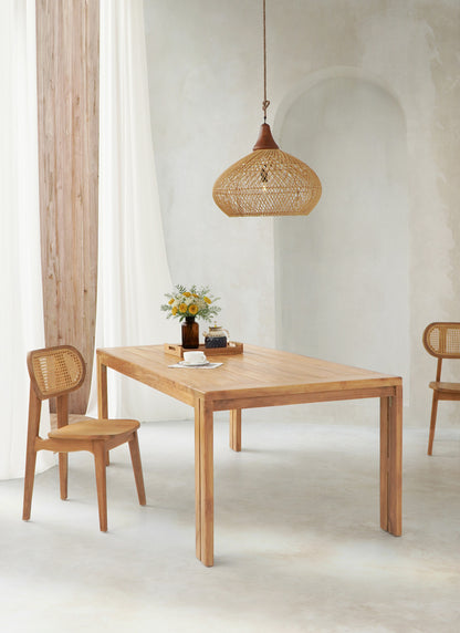 The Nagoya dining table – natural materials, boho furniture handmade in Bali