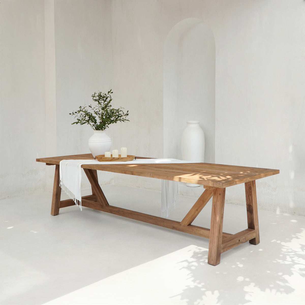 Teak dining table – Lincoln, natural natural materials in boho style