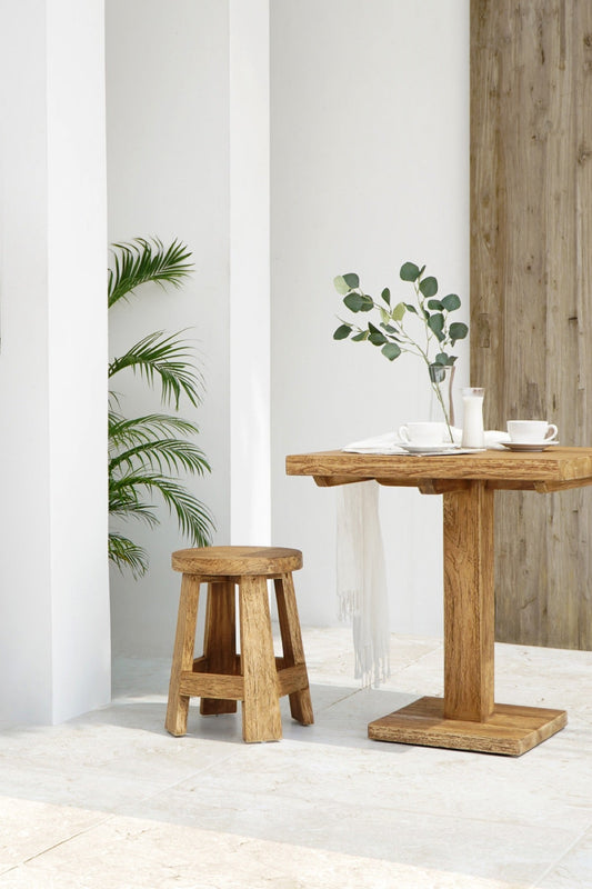 Bali Furniture – Greg Stool – The Greg Stool brings warmth, texture an