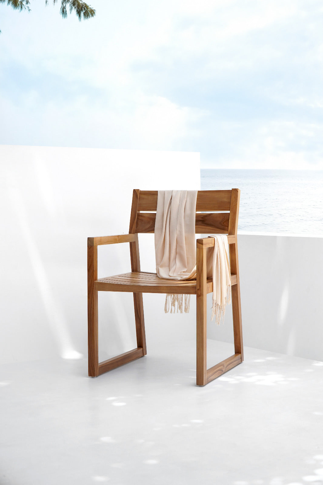 Teak dining chair Billy – boho furniture handcrafted in Bali by BaliSouk