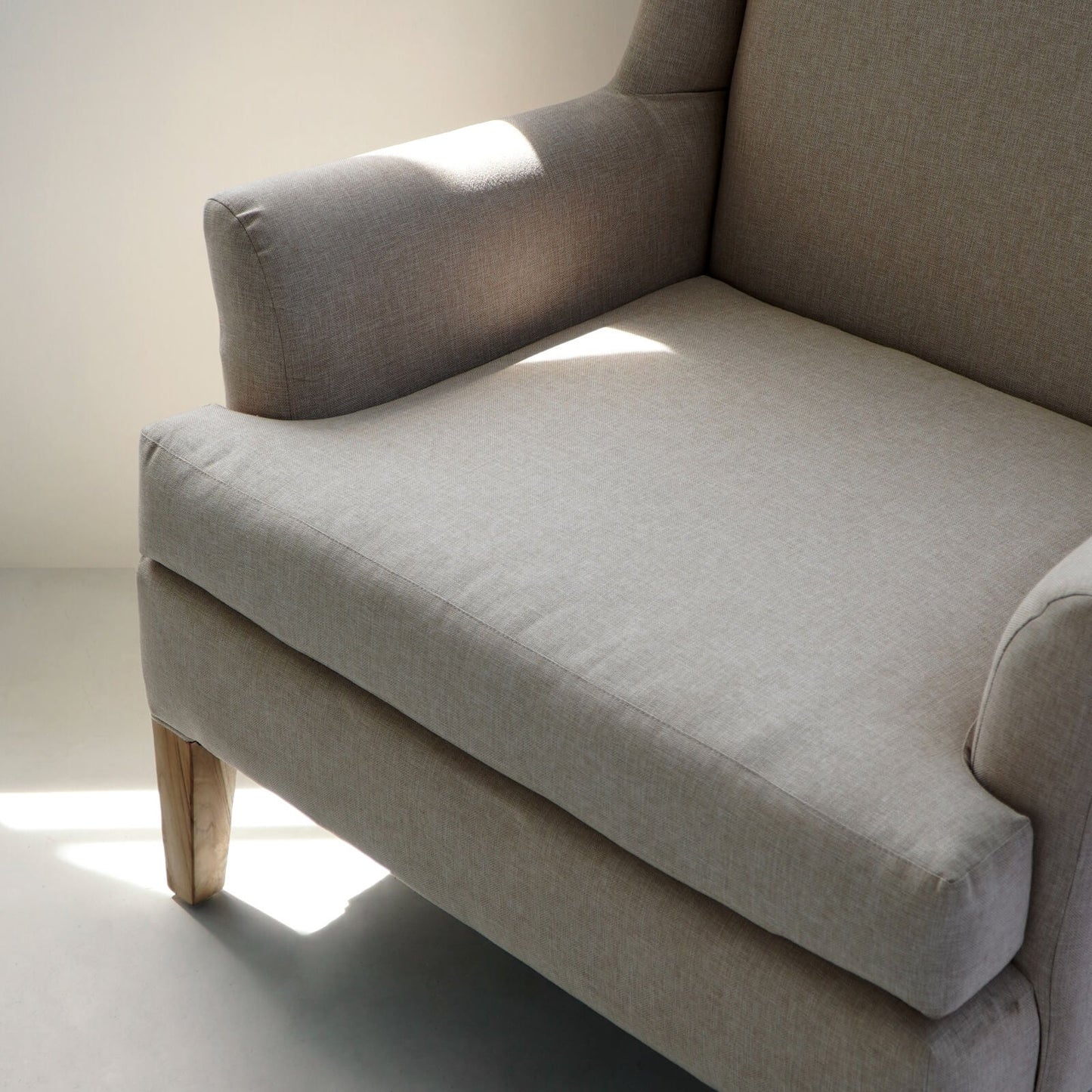 Bali Furniture – Audrey Lounge Chair