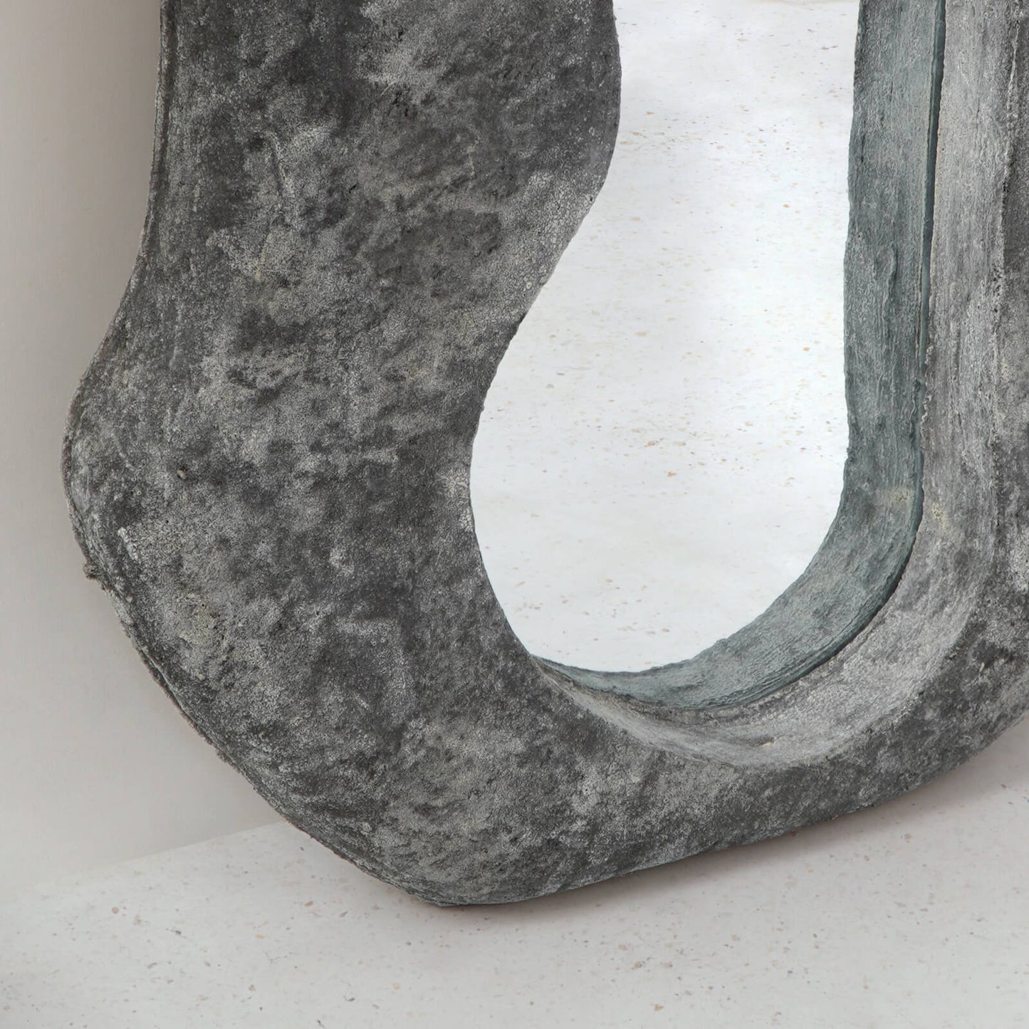 Bali Furniture – Dublin Standing Mirror