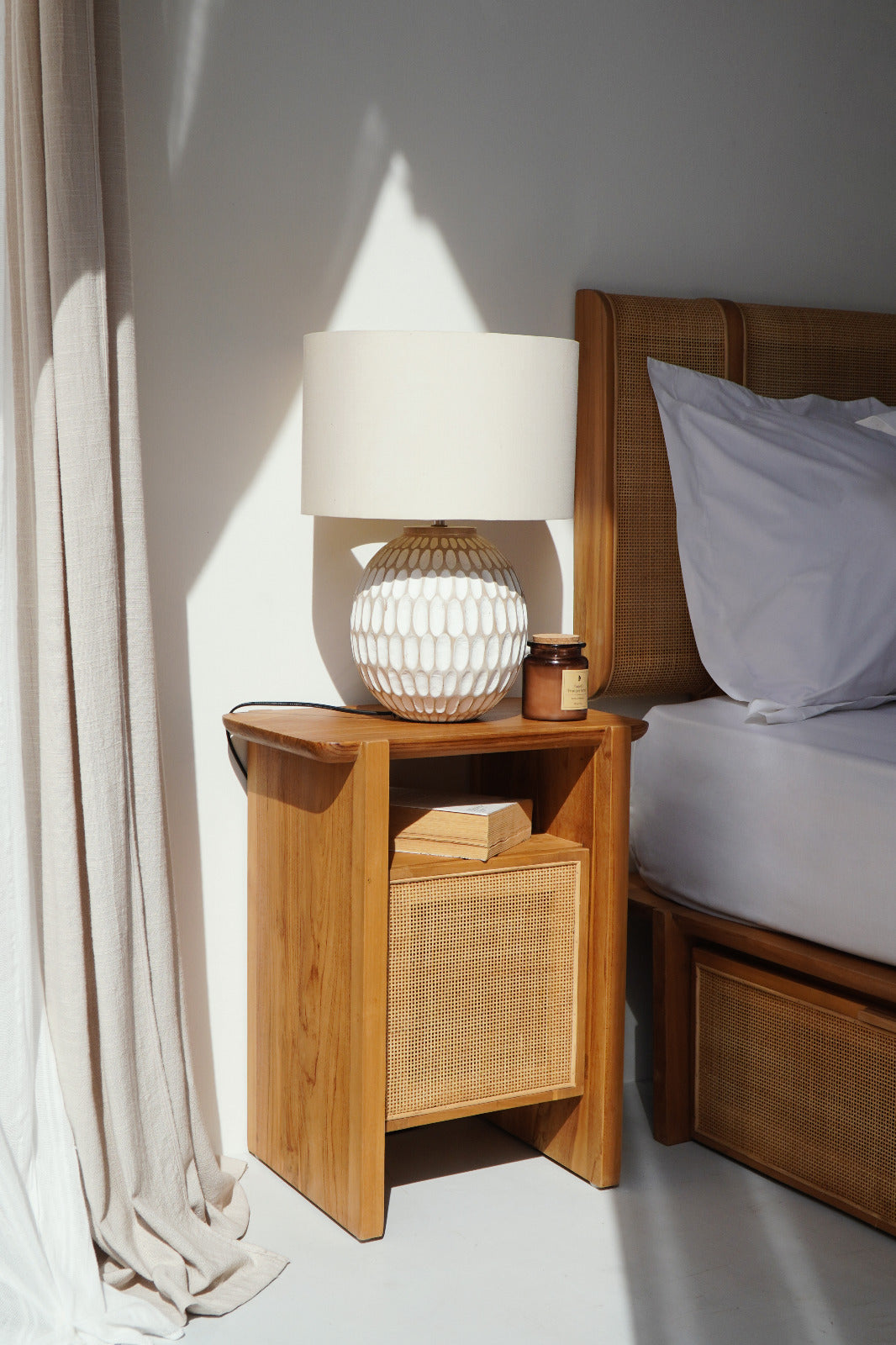 Horison Bedside Table