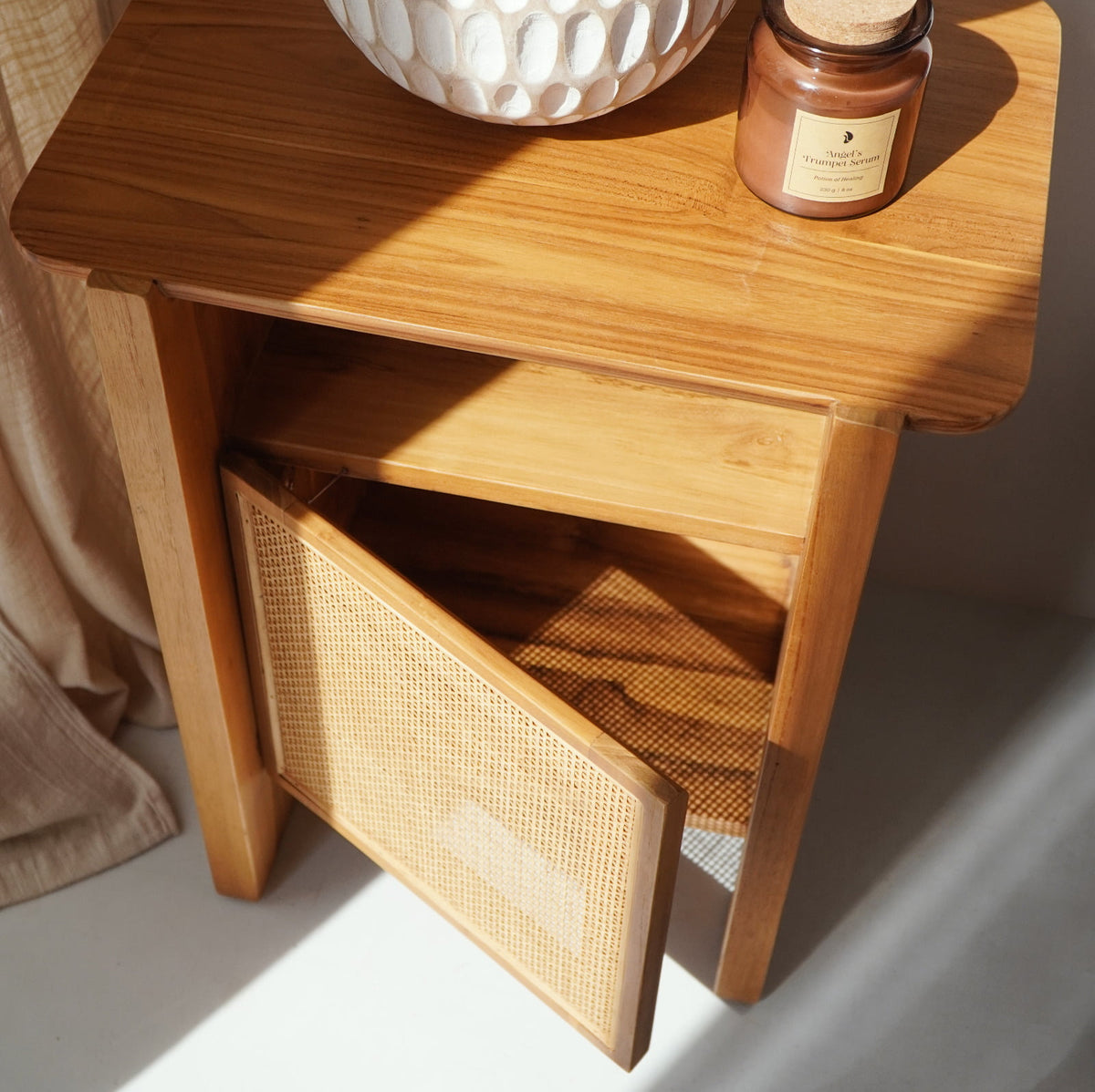 Horison Bedside Table