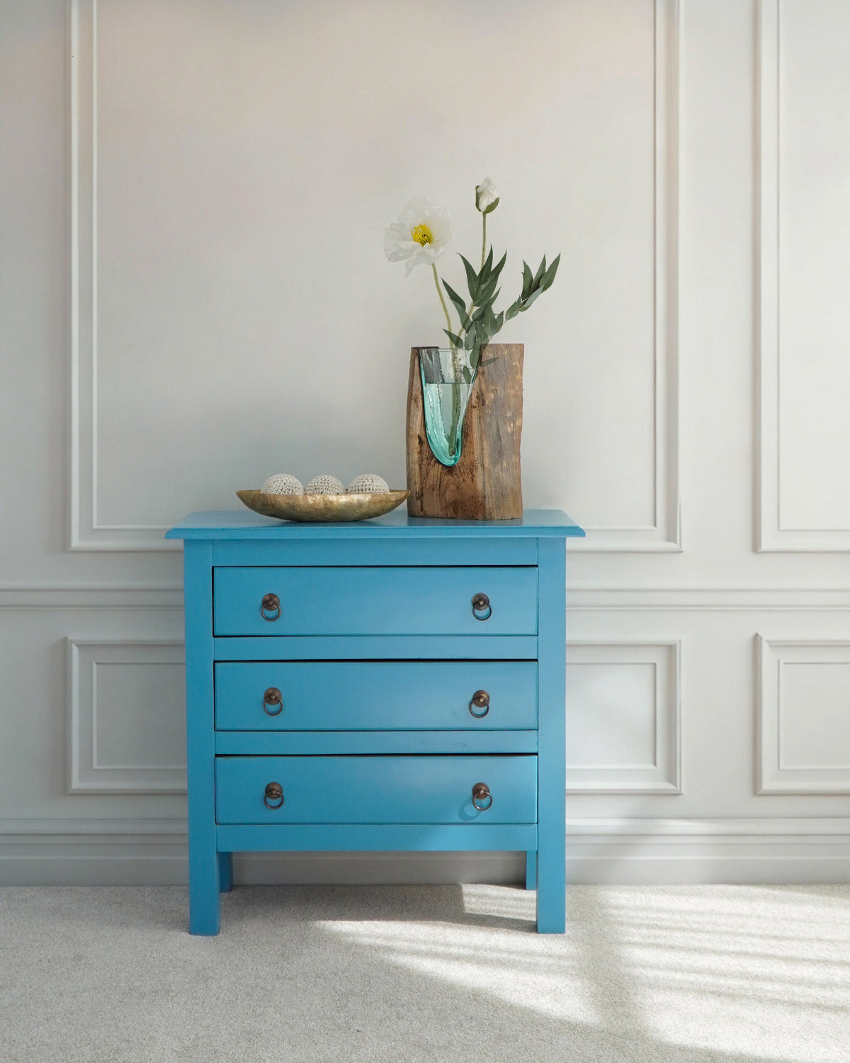Sander Buffet With Three Drawers